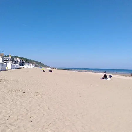 Charming Studio Near The Beach شقة
